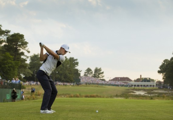Martin Kaymer hits his tee shot on the 18th hole during the final round of the 2014 U.S. Open at Pinehurst Resort & C.C. in Village of Pinehurst, N.C. on Sunday, June 15, 2014. (Copyright USGA/Michael Cohen)